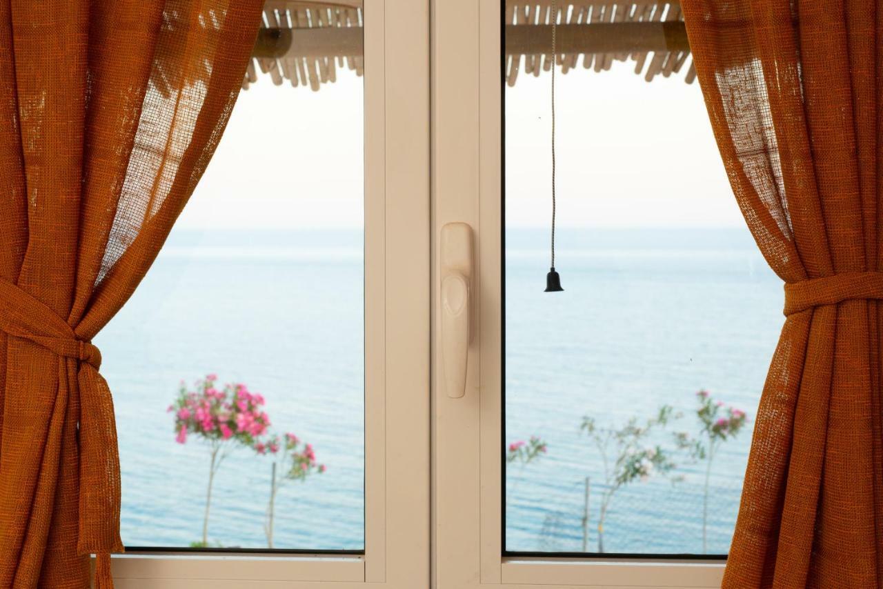 Beach View Калоі-Ліменес Екстер'єр фото